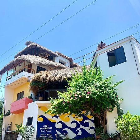 Experiencia Surf Camp Hostel Brisas de Zicatela Exterior foto