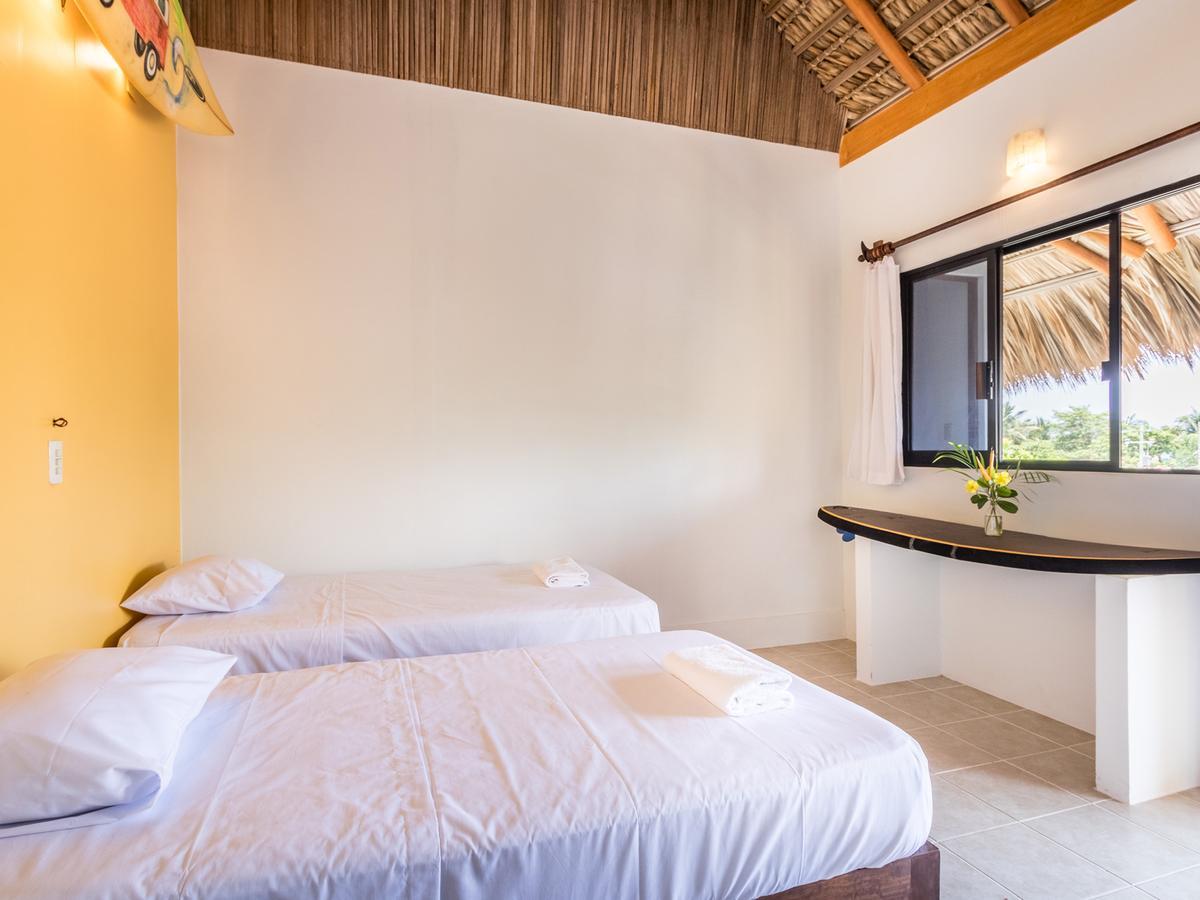 Experiencia Surf Camp Hostel Brisas de Zicatela Exterior foto