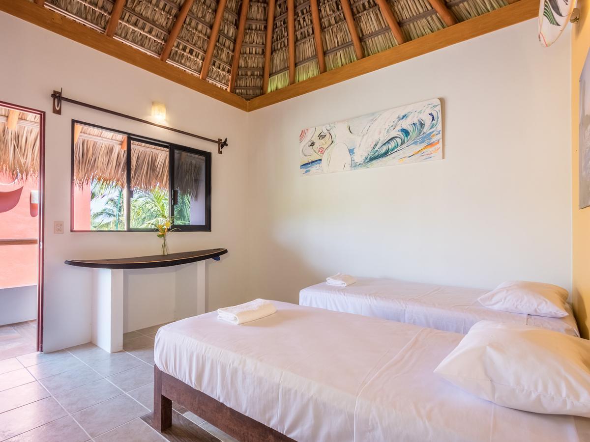 Experiencia Surf Camp Hostel Brisas de Zicatela Exterior foto
