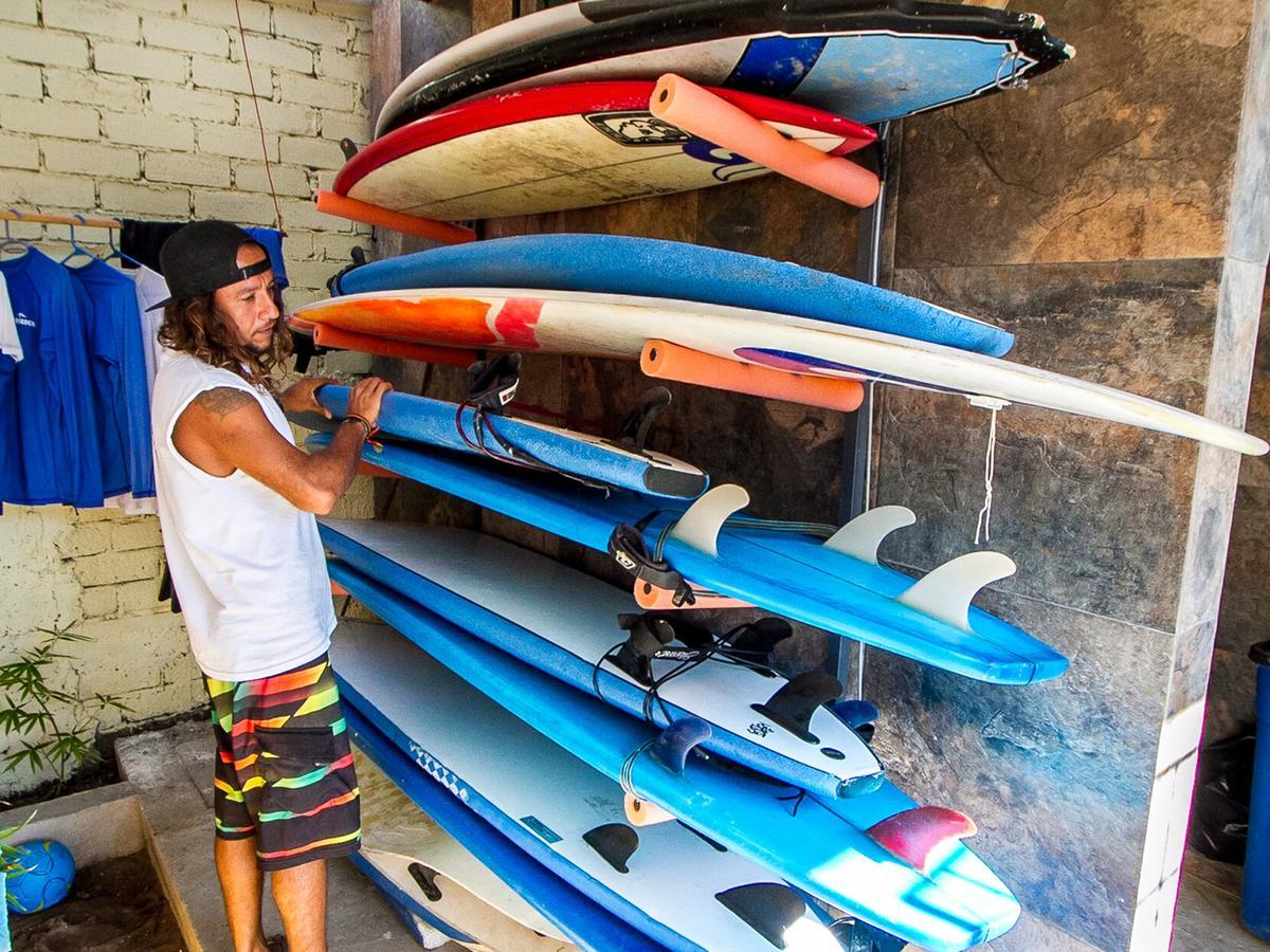 Experiencia Surf Camp Hostel Brisas de Zicatela Exterior foto