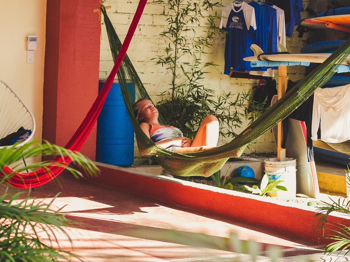 Experiencia Surf Camp Hostel Brisas de Zicatela Exterior foto
