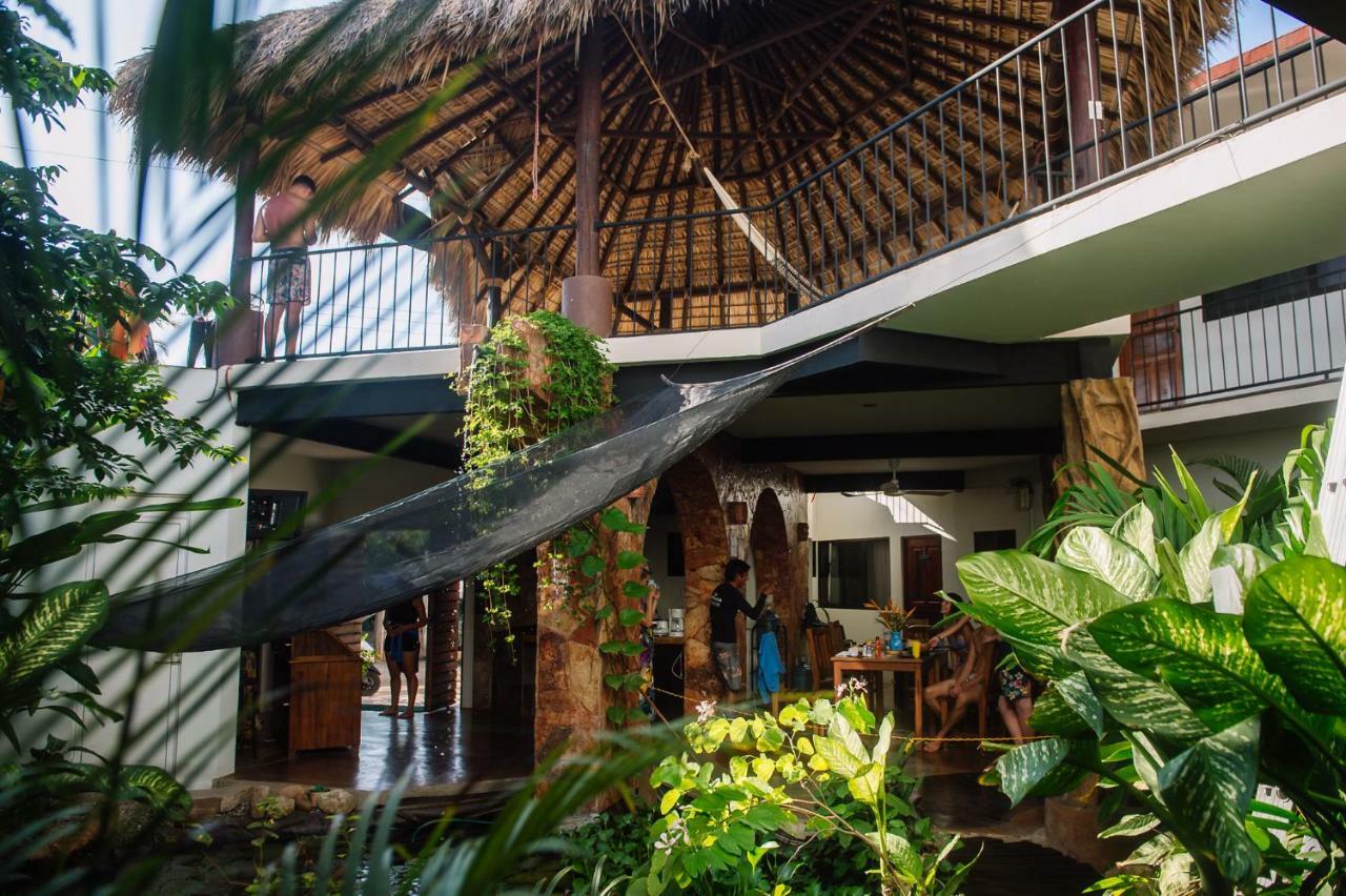 Experiencia Surf Camp Hostel Brisas de Zicatela Exterior foto