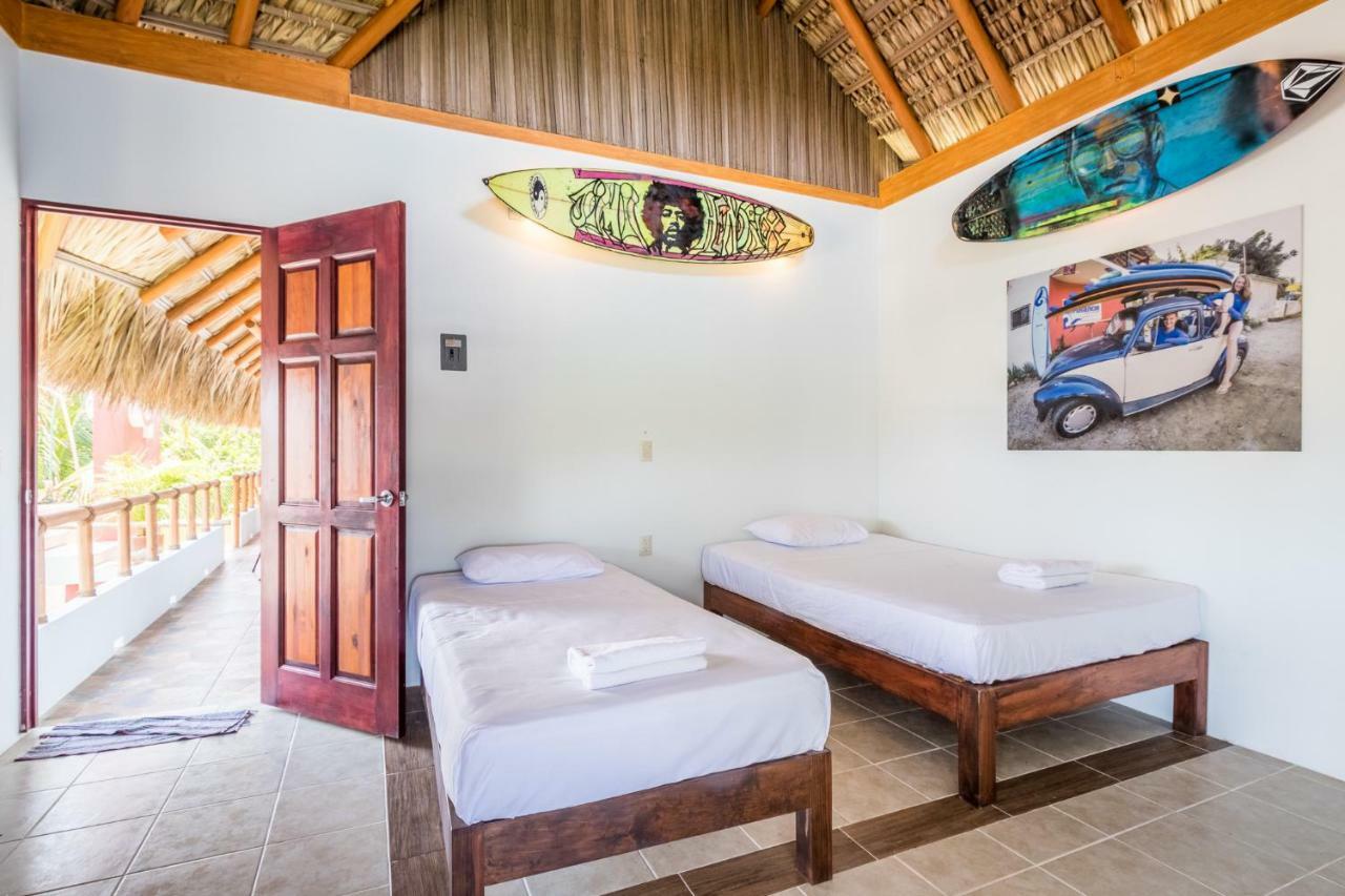 Experiencia Surf Camp Hostel Brisas de Zicatela Exterior foto
